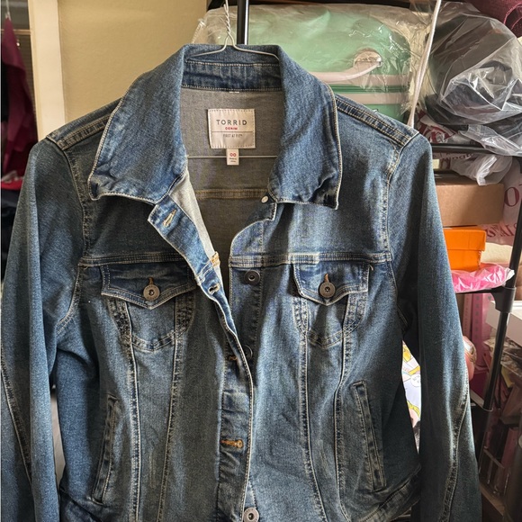 Torrid Women's Blue Denim Jacket size 00 - Picture 1 of 2